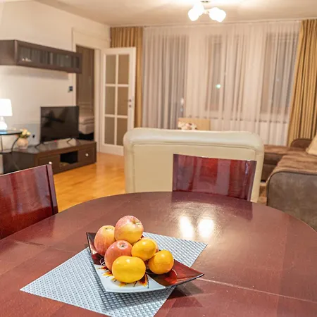 Апартаменты Hills